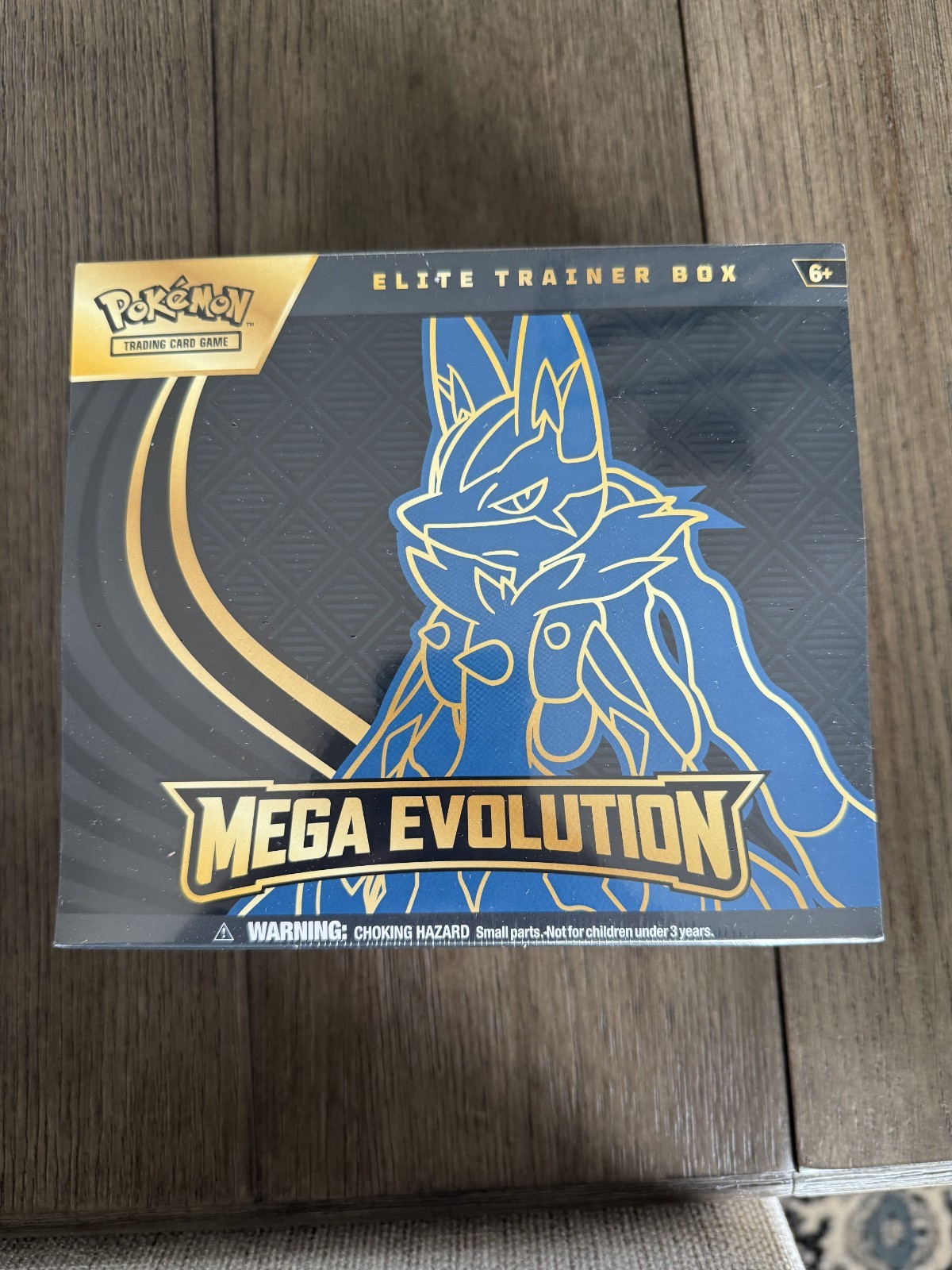 $ 57 Mega Evolution Lucario ETB